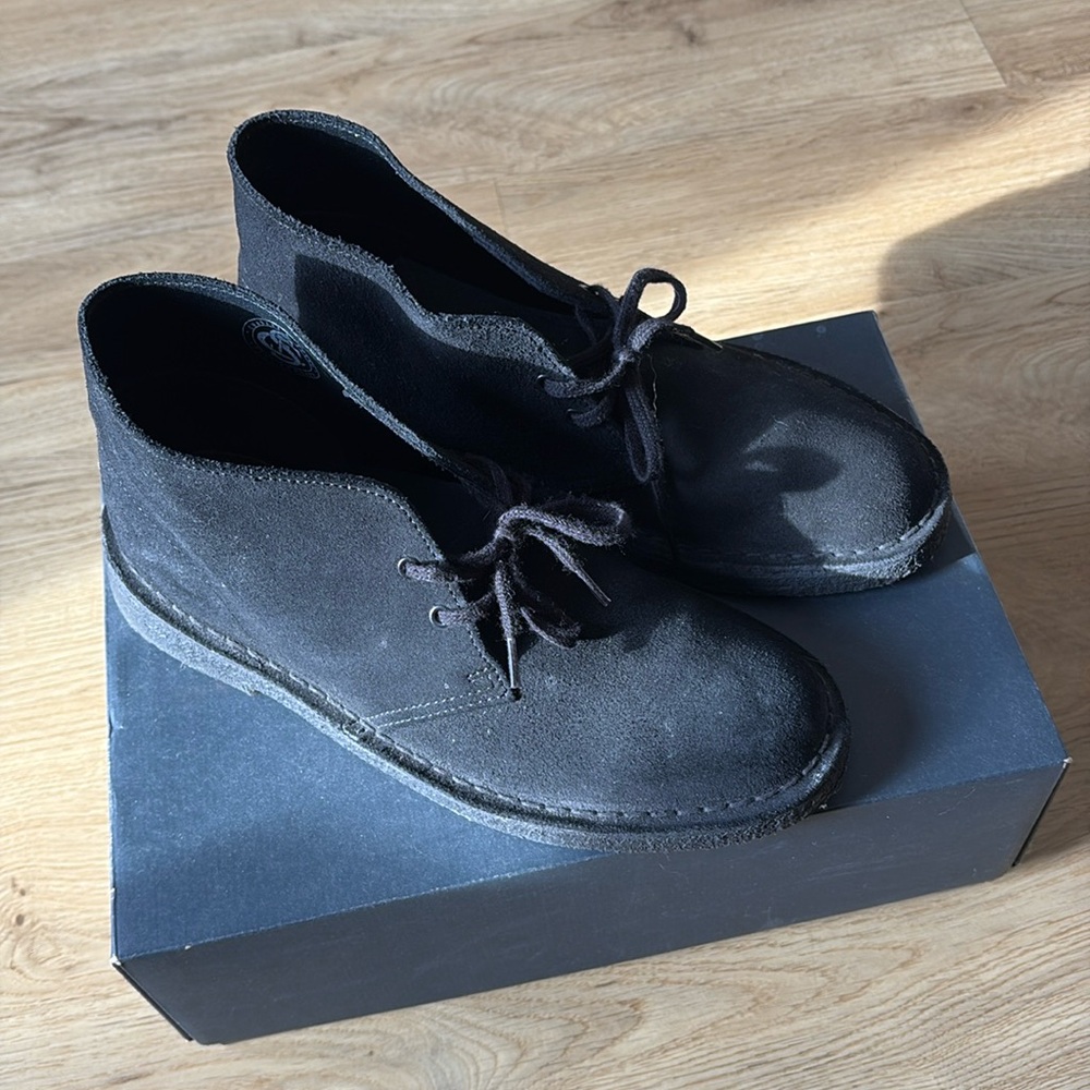 Clarks Desert Boot Black Suede Men’s Size 7